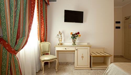 Basic Double Room, Ground Floor