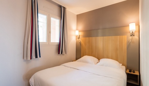 Apartment 7 people - 2 bedrooms - Spacious terrace - Sea view - Air-conditioned