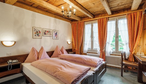 Standard Twin Room (Stammhaus /Chalet Enzian)