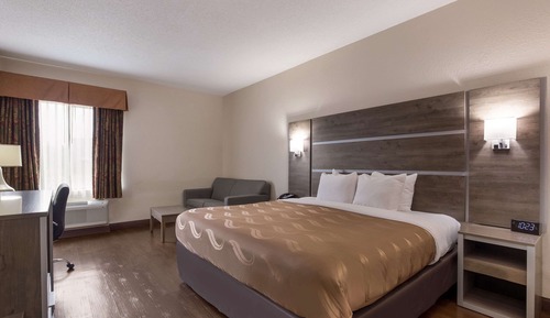 Standard Room, 1 King Bed, Non Smoking
