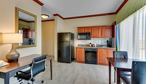 Suite, 1 King Bed with Sofa bed, Non Smoking