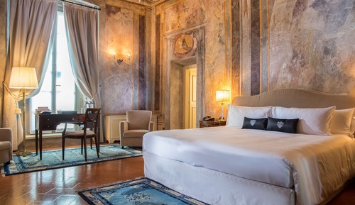 Room, 1 King Bed (Spinola)