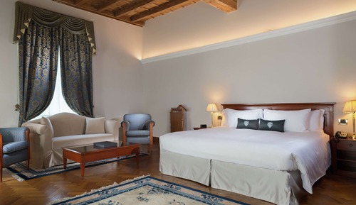 Junior Suite, 1 King Bed