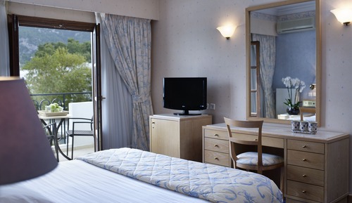 Single Room, Mountain View