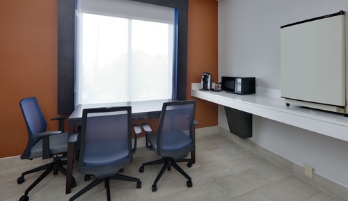 Suite, 1 Bedroom (1 Room with Living Area)