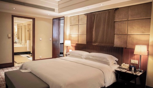 Club Suite, 1 Bedroom, City View
