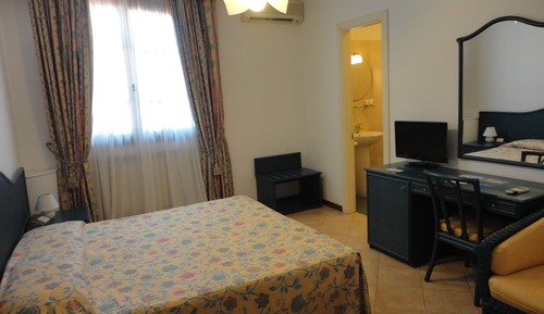Triple Room, Patio