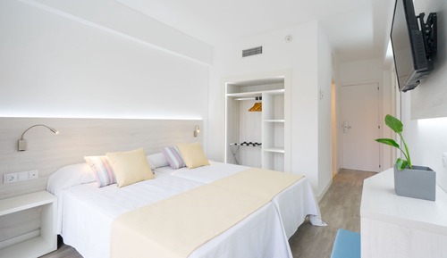 Double Room, Balcony