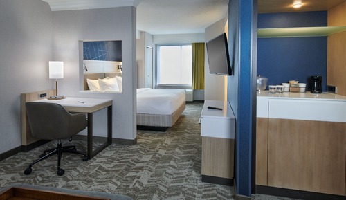 Deluxe Suite, 1 Bedroom (Hearing Accessible)