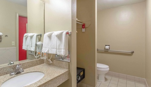 Room, 1 King Bed, Accessible, Non Smoking