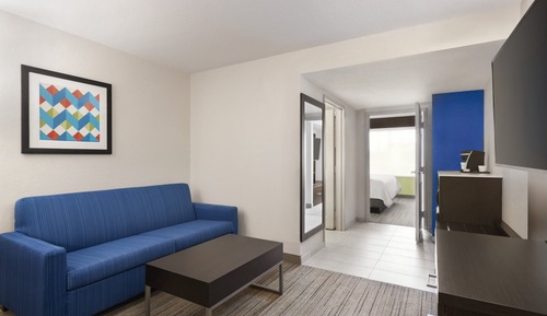 Suite, 1 King Bed