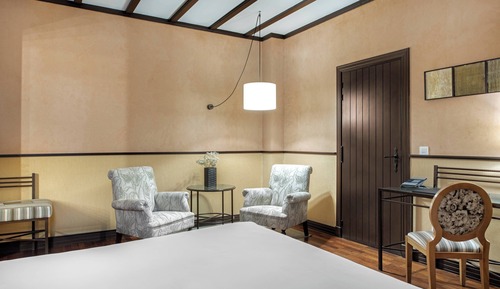 Standard Room, 1 King Bed, Non Smoking