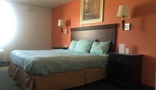Deluxe Room, 1 King Bed, Accessible, Non Smoking