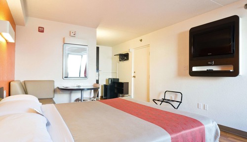 Deluxe Room, 2 Queen Beds, Non Smoking, Refrigerator & Microwave