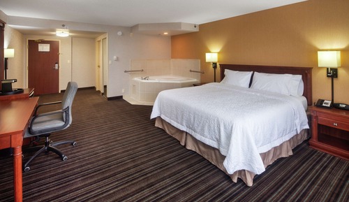 Studio, One King Bed, with Jetted Tub