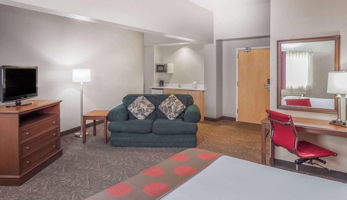 Studio Suite, 1 King Bed, Non Smoking