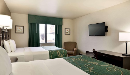 Room, 2 Queen Beds, Accessible, Non Smoking