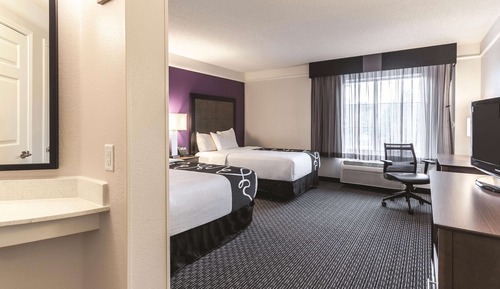 Room, 2 Double Beds, Accessible, Non Smoking (Bathtub w/ Grab Bars)