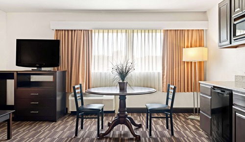 Suite, 1 Queen Bed, Non Smoking, Jetted Tub