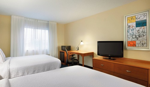 Room, 2 Queen Beds, Non Smoking (Hearing Accessible)