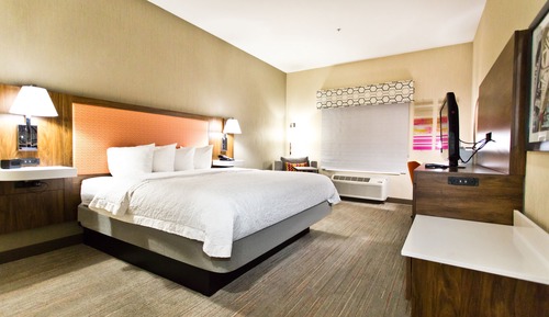 One King Bed, Non-Smoking
