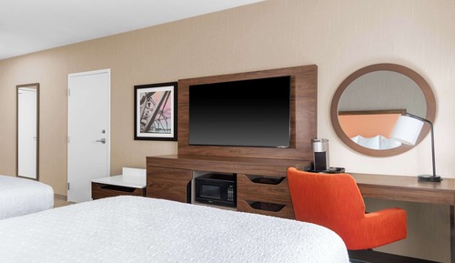 Room, 2 Queen Beds, Accessible, Non Smoking