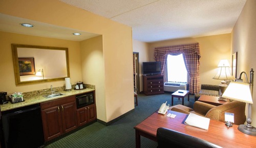 Suite, 1 King Bed, Non Smoking