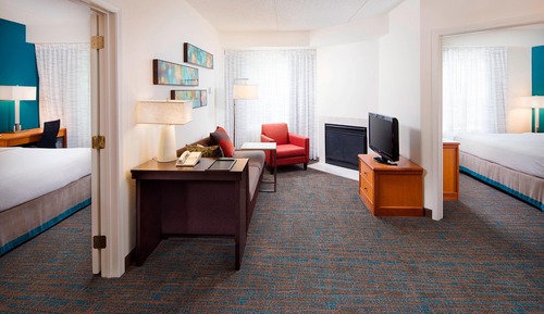 Suite, 2 Bedrooms (Mobility/Hearing Accessible, Tub)