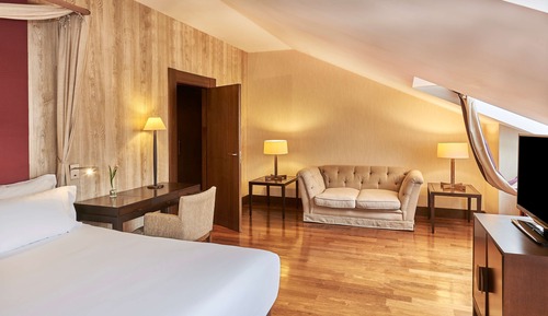 Premium Room