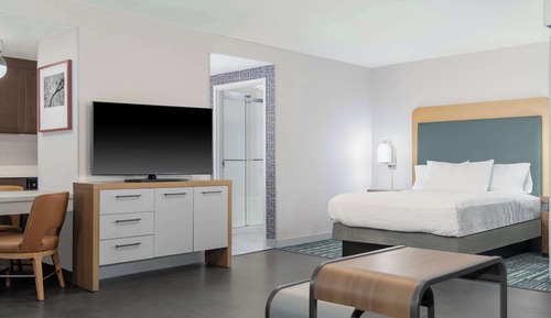 Premium Studio, 1 King Bed, Non Smoking