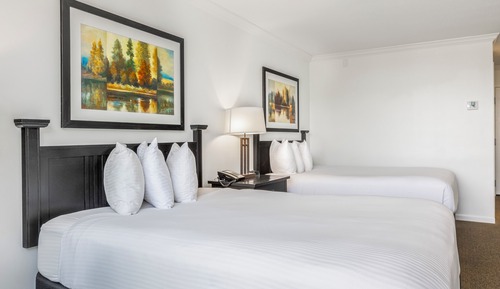 Deluxe Room, 2 Queen Beds, Lakeside