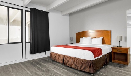 Standard Suite, Multiple Beds, Non Smoking