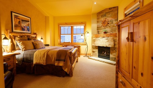 Suite, 1 Queen Bed, Fireplace