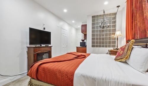 Y Suite - Villa Suite, 1 Person Sized Jetted Tub, 1 King Bed, 1st Floor