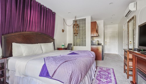 X Suite - Villa Suite, 1 Person Sized Jetted Tub, 1 King Bed, 1st Floor