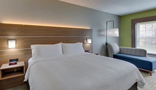 Standard Room, 1 King Bed, Accessible (Mobility)