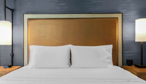 Studio Suite, 1 King Bed, Corner