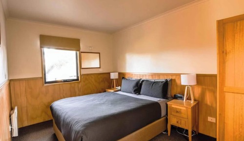 Superior 2 Bedroom Chalet - Sleeps 4