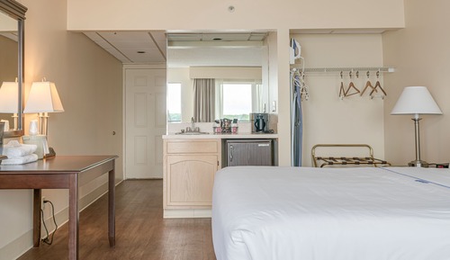Room, 1 King Bed with Sofa bed, Kitchenette