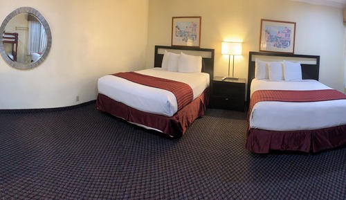 Deluxe Family Suite