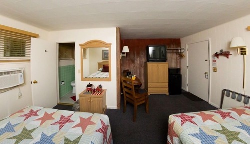 Luxury Quadruple Room, Ensuite (Hillside Room 09)