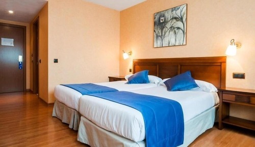 Standard Double Room Single Use, Multiple Beds