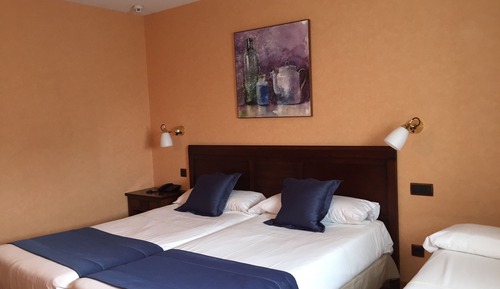 Standard Triple Room, Multiple Beds (With Extra Bed 2 Adults and 1 Child)