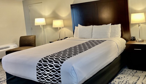 Room, 1 King Bed, Non Smoking