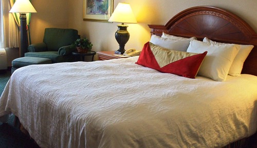 One King Bed, Accessible