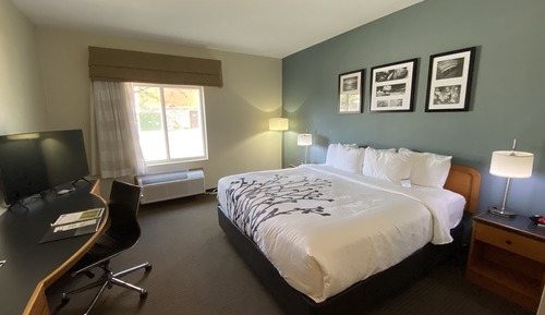 Suite, 1 King Bed, Non Smoking
