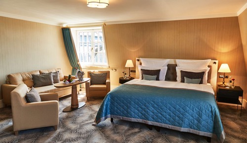 Deluxe Room (Grand)
