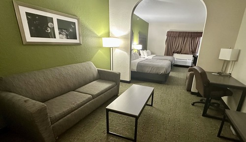 Suite, 2 Queen Beds, Non Smoking