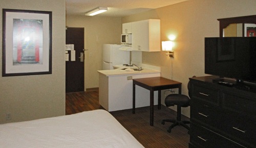 Suite, 1 Queen Bed, Accessible, Non Smoking (Efficiency)