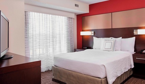 Suite, 2 Bedrooms, Fireplace